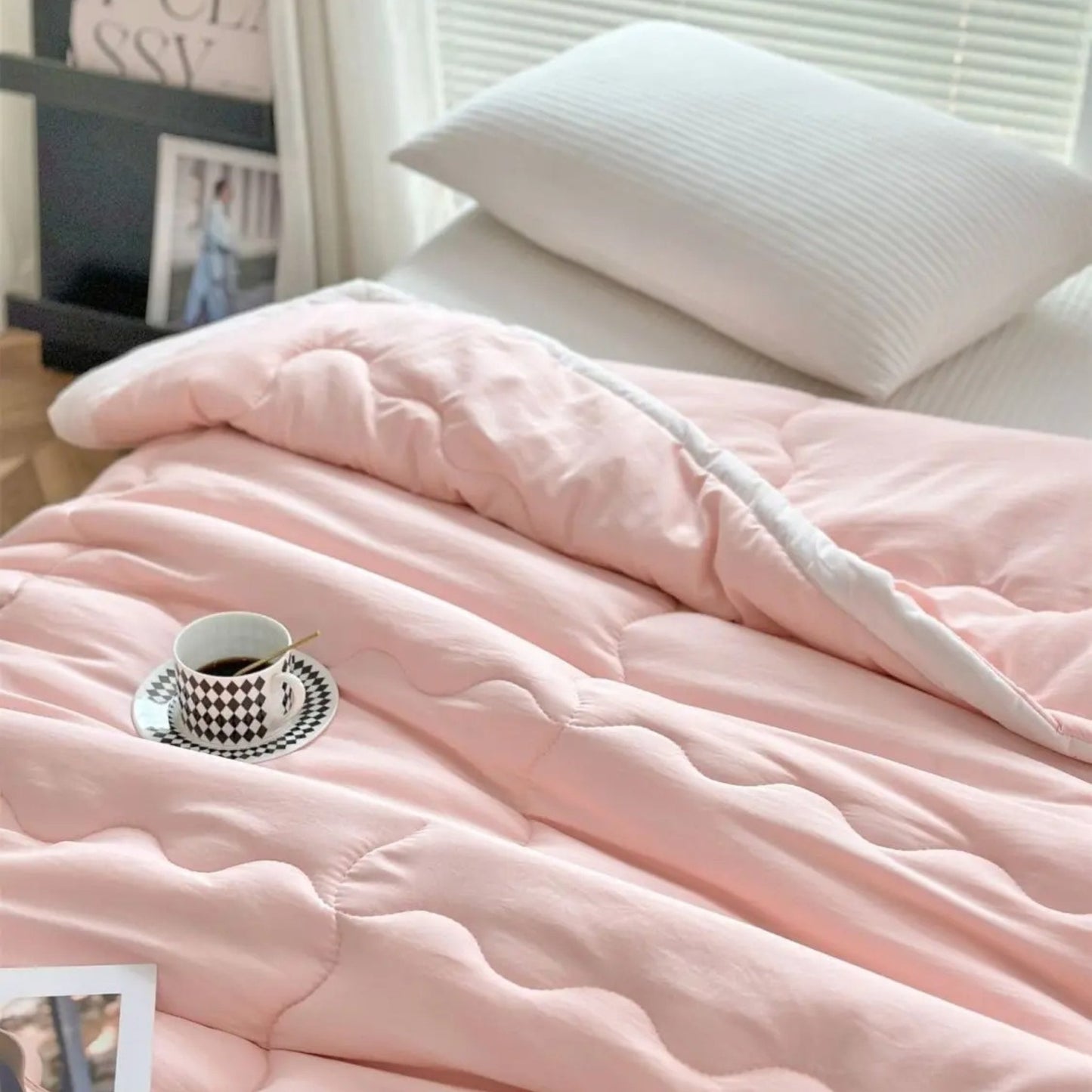 ChillBliss Cooling Comforter - Hot Sleepers Solution