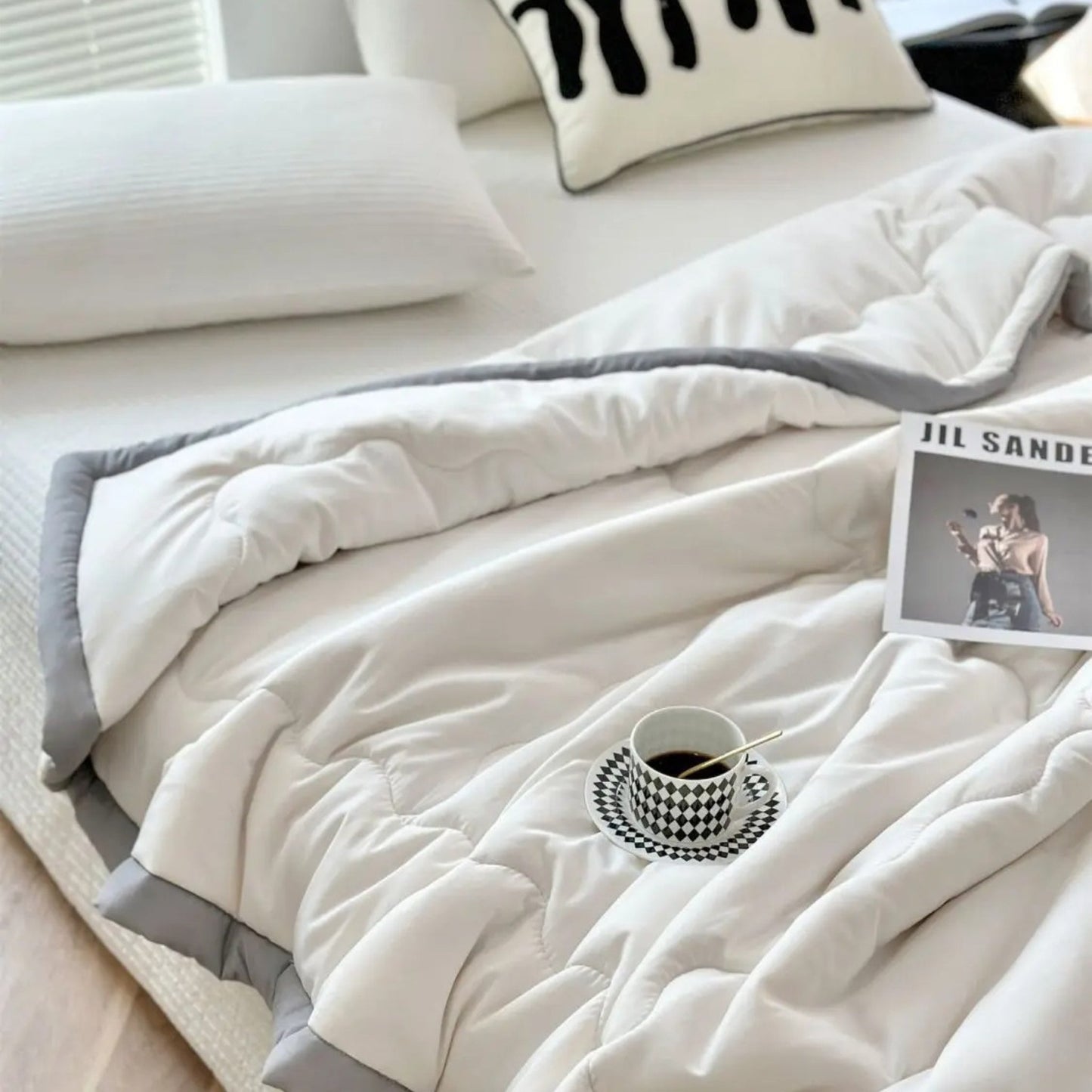 ChillBliss Cooling Comforter - Hot Sleepers Solution