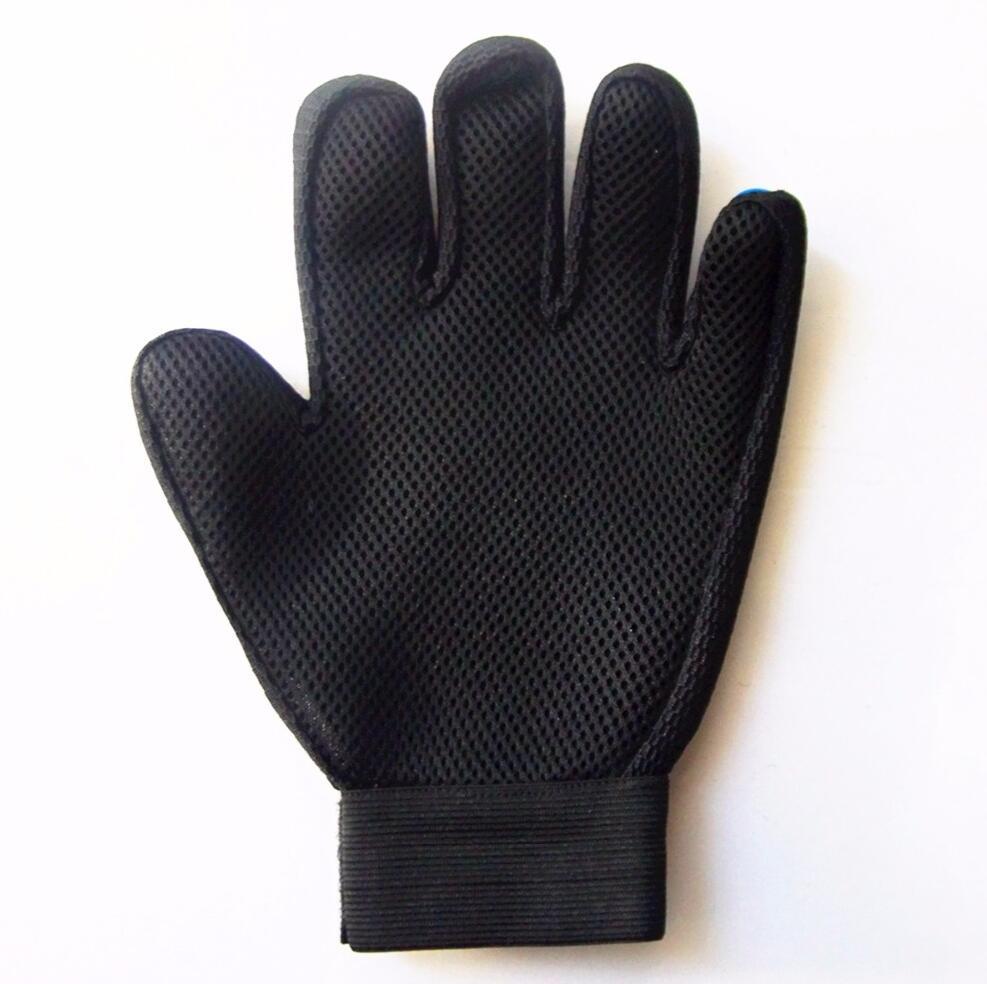 Pet Grooming Glove - Remove Hair While You Pet