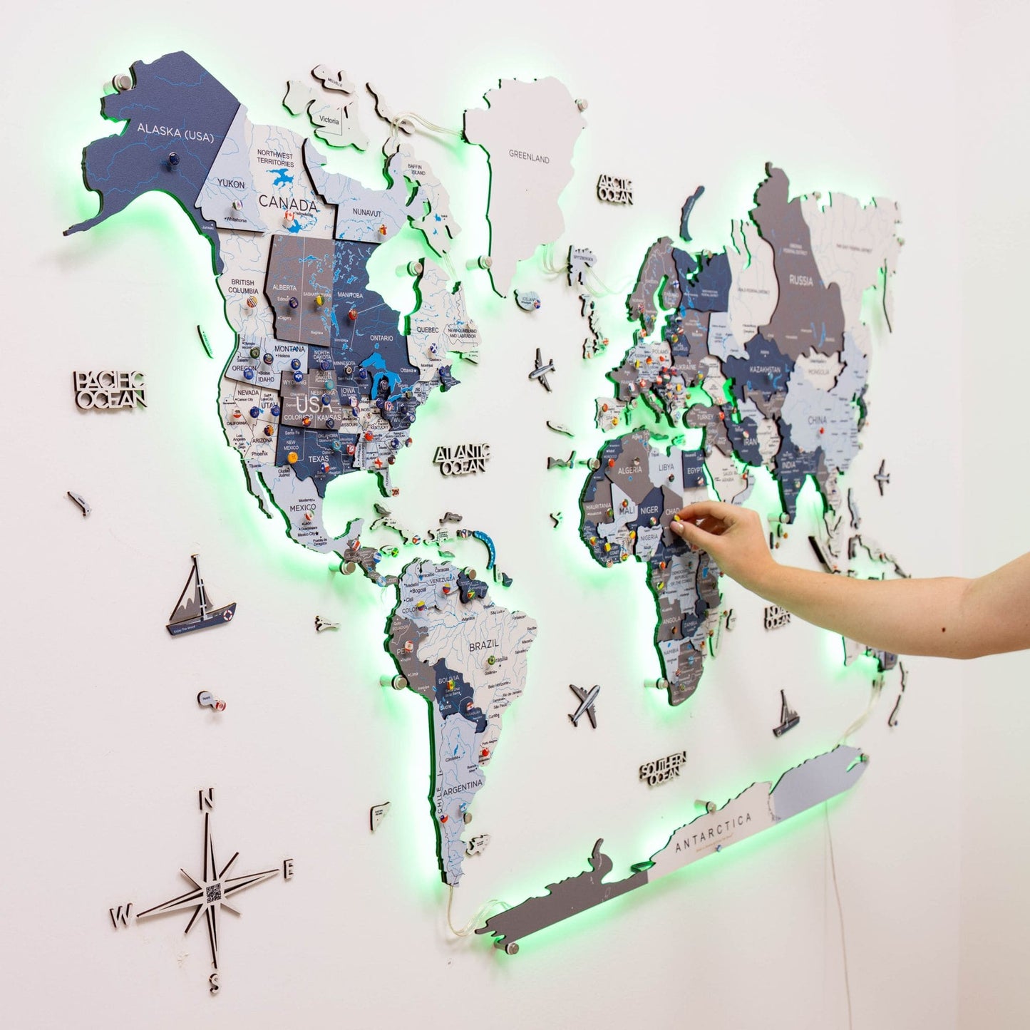 Luminous LED Wooden World Map Wall Art - Cruise