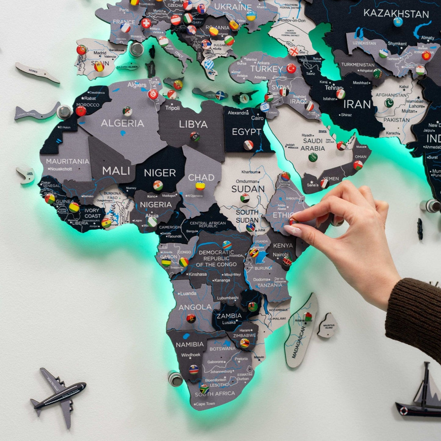 Luminous LED Wooden World Map Wall Art - Nordik