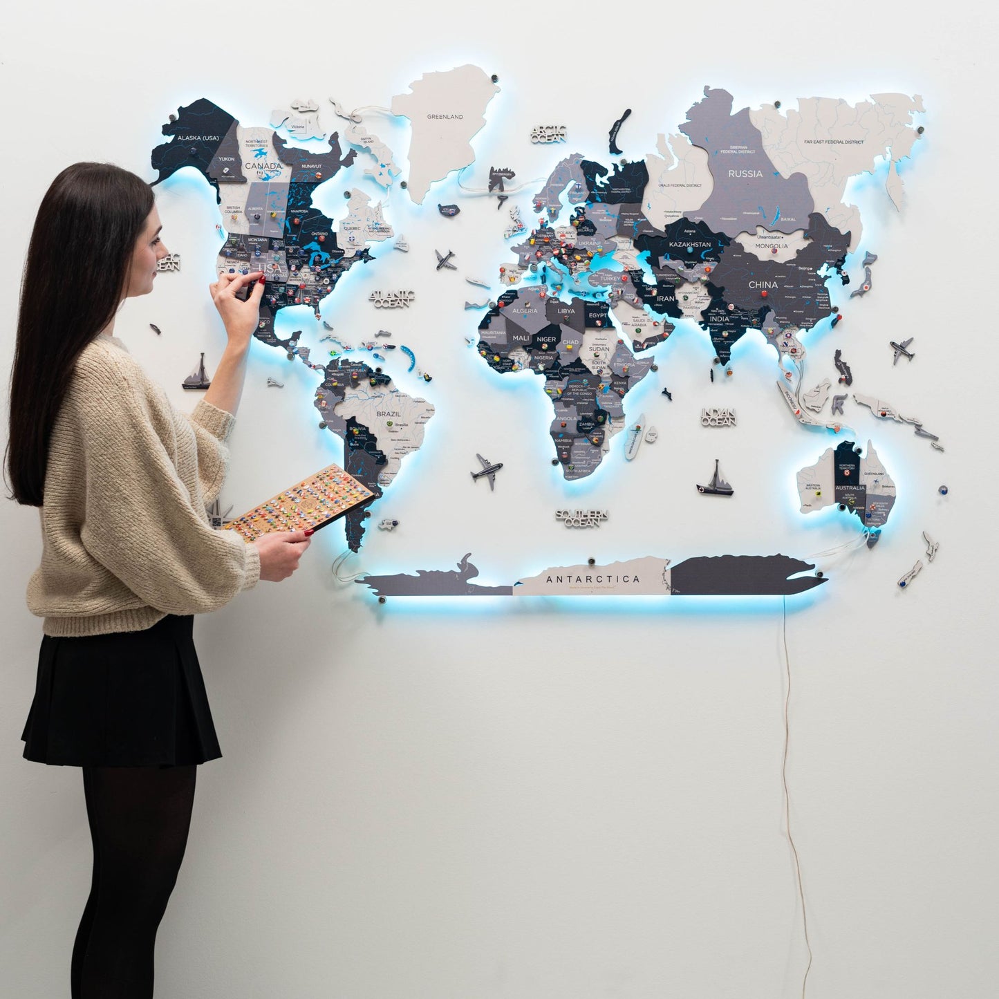 Luminous LED Wooden World Map Wall Art - Nordik