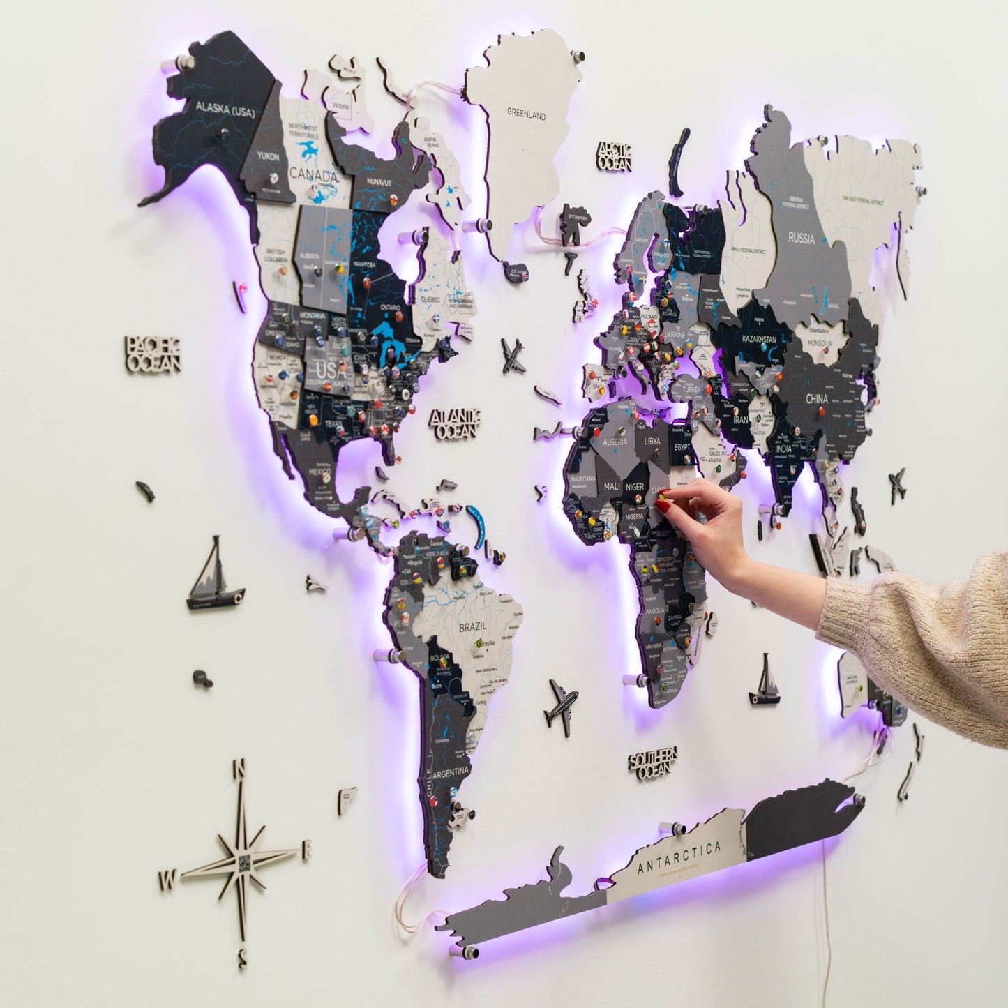 Luminous LED Wooden World Map Wall Art - Nordik