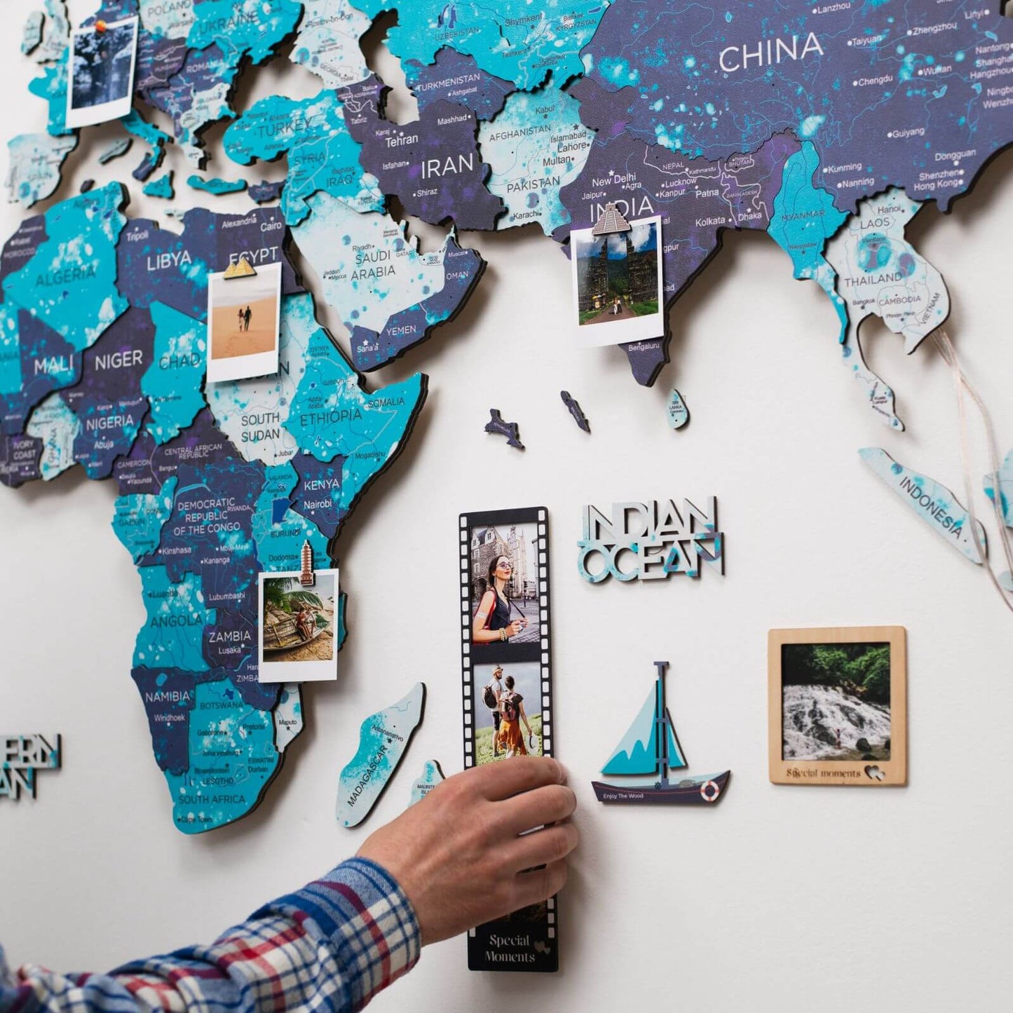 Luminous LED Wooden World Map Wall Art - Ocean