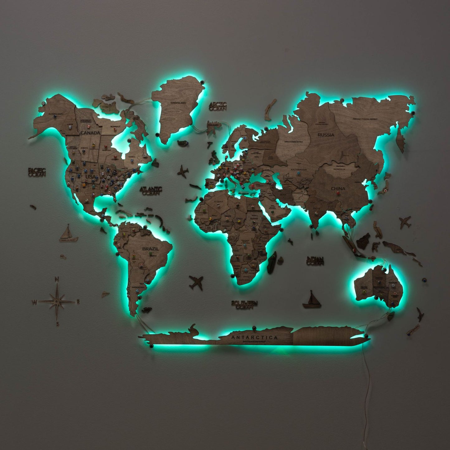 LED Wooden World Map Wall Art - Terra