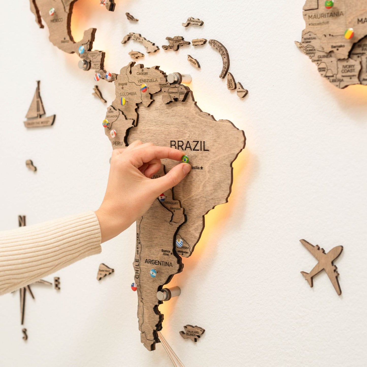 LED Wooden World Map Wall Art - Terra