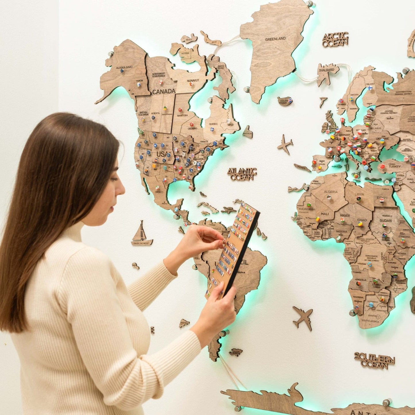 LED Wooden World Map Wall Art - Terra