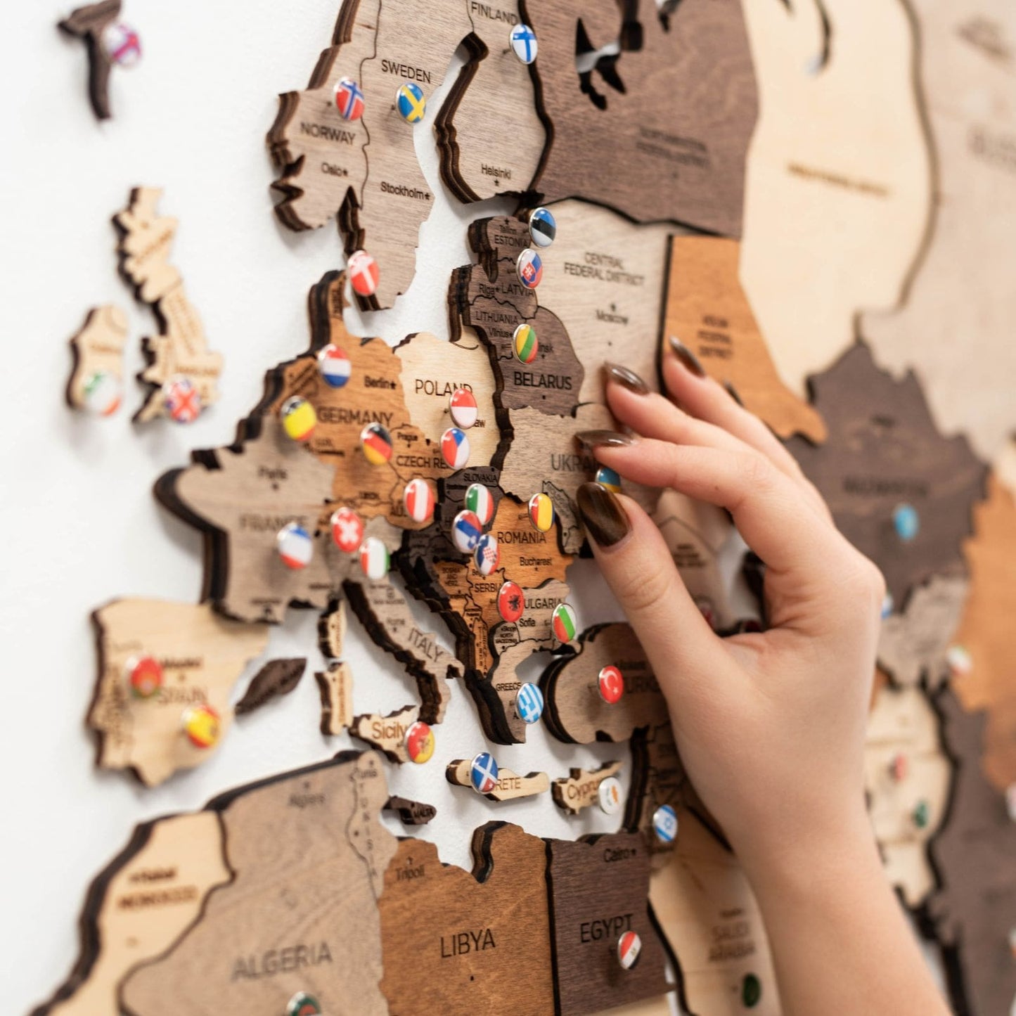 3D Wooden World Map Wall Art - Multicolor