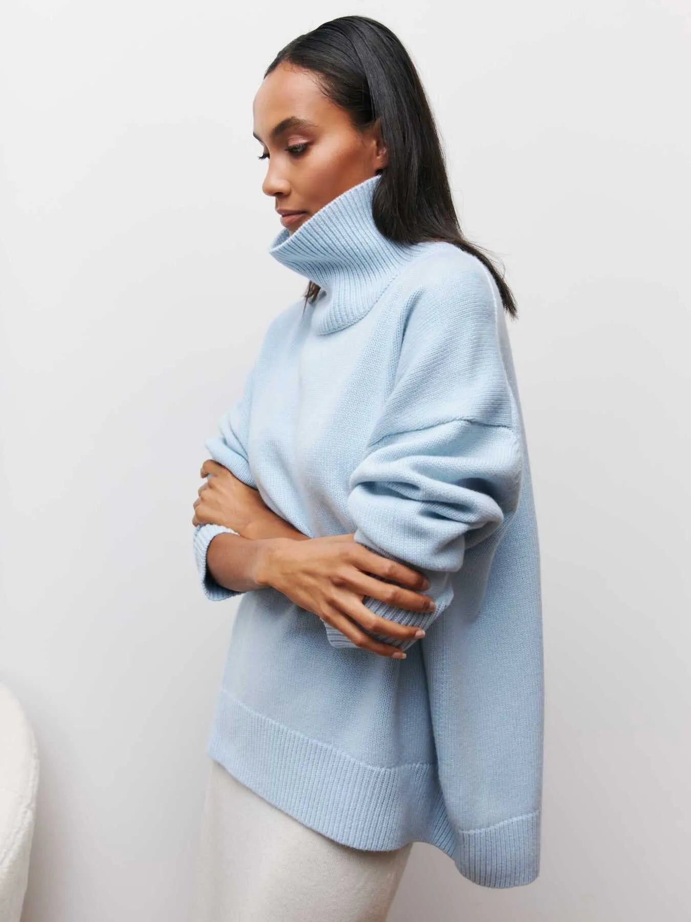 Oversized Turtleneck Sweater: Your Cozy Style Essential