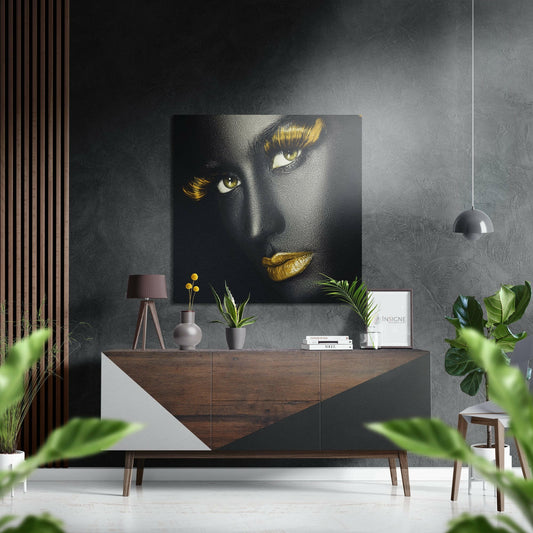 Golden lips dark beauty metal wall art