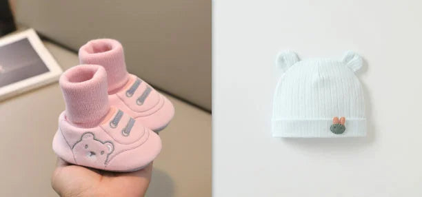 Baby cloth shoes with soft pink socks, teddy bear embroidery, indoor non-slip sole