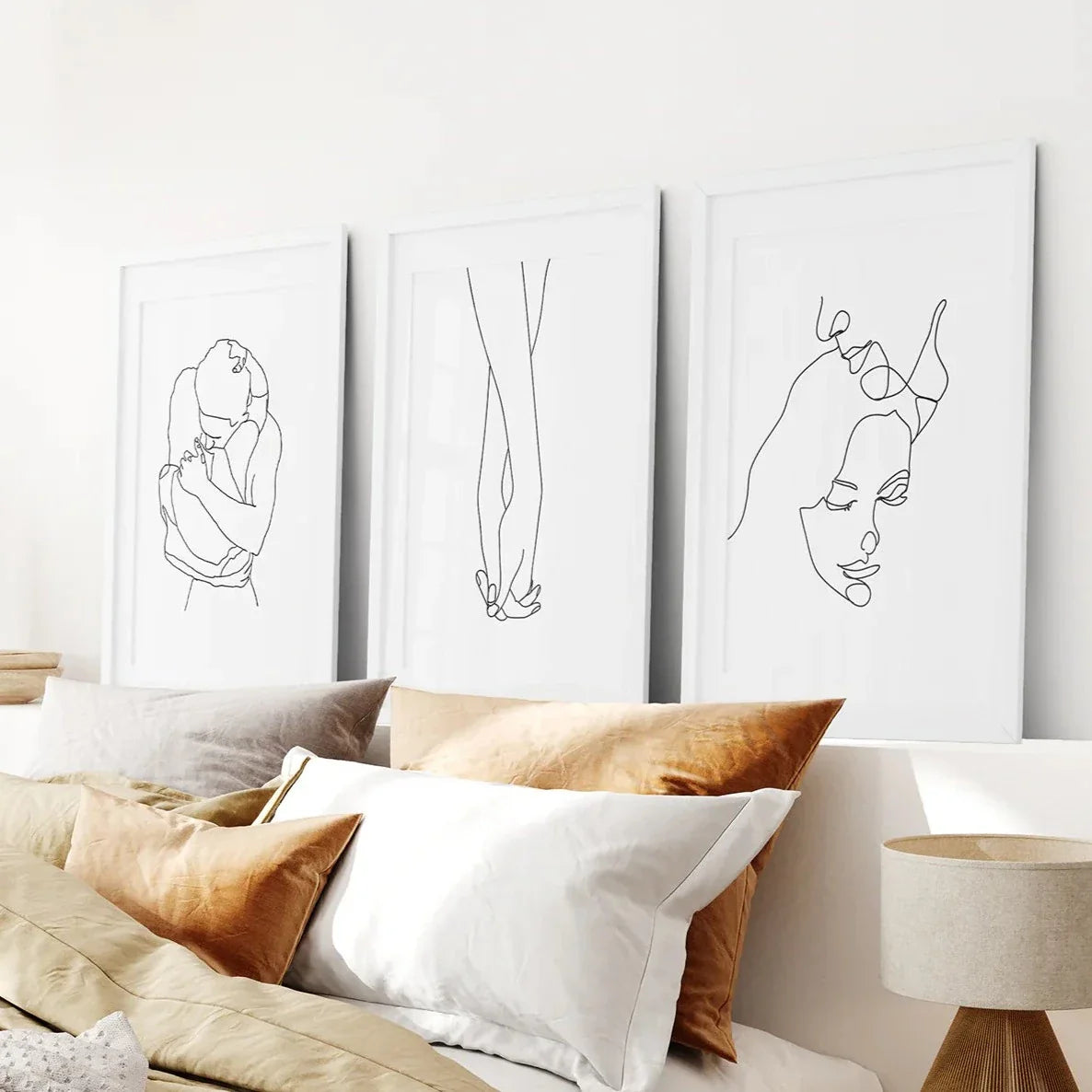 Couple holding hands one-line wall art set of 3