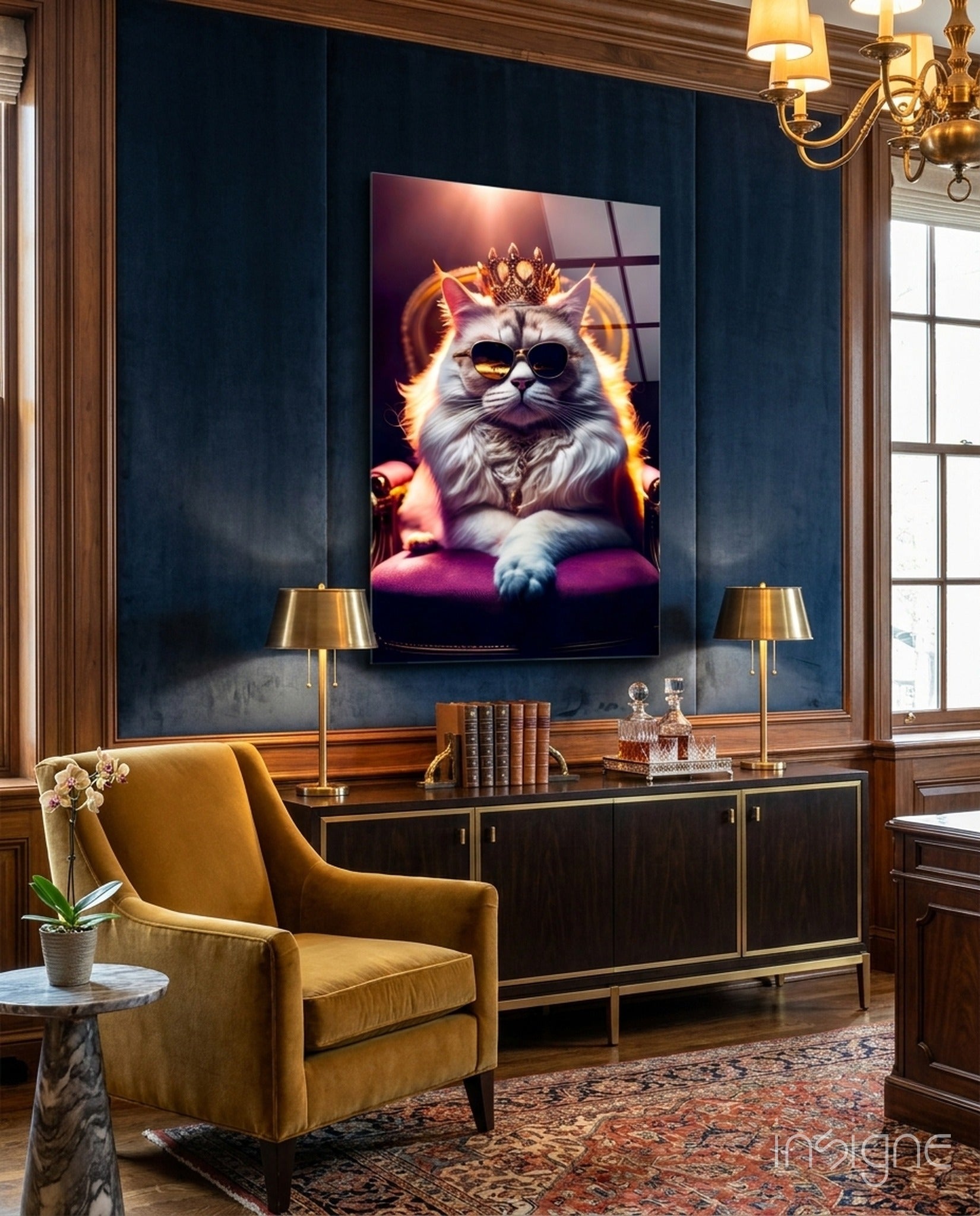 The queen cat glass wall art