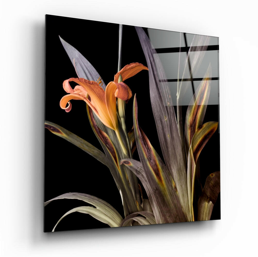 Flower glass wall art with high-gloss tempered glass finish