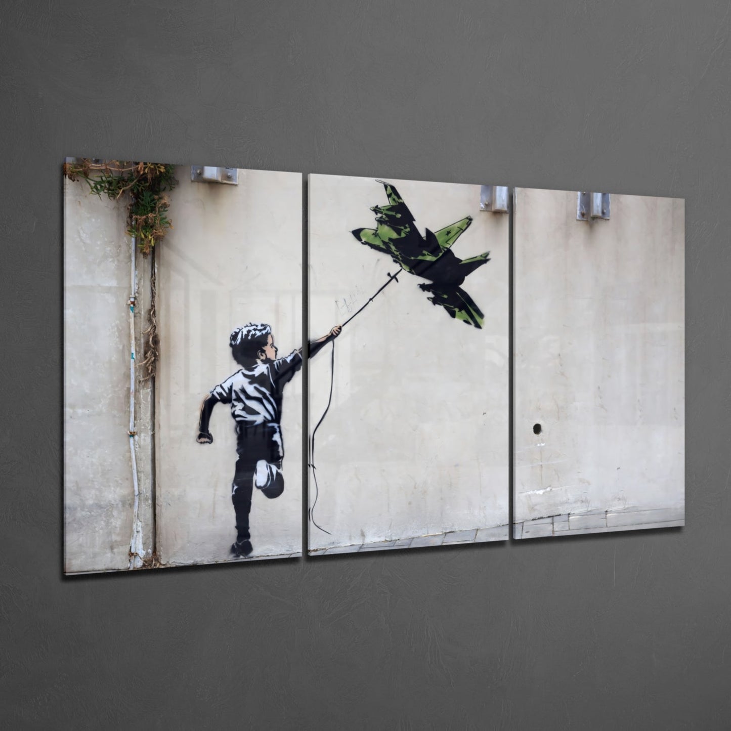 War Kite Glass Wall Art
