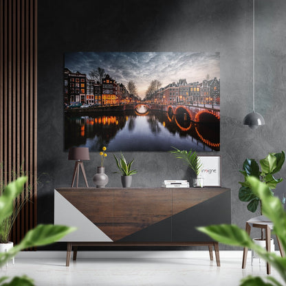River in the city brushed metal wall art on Alu-Dibond with a textured metal surface