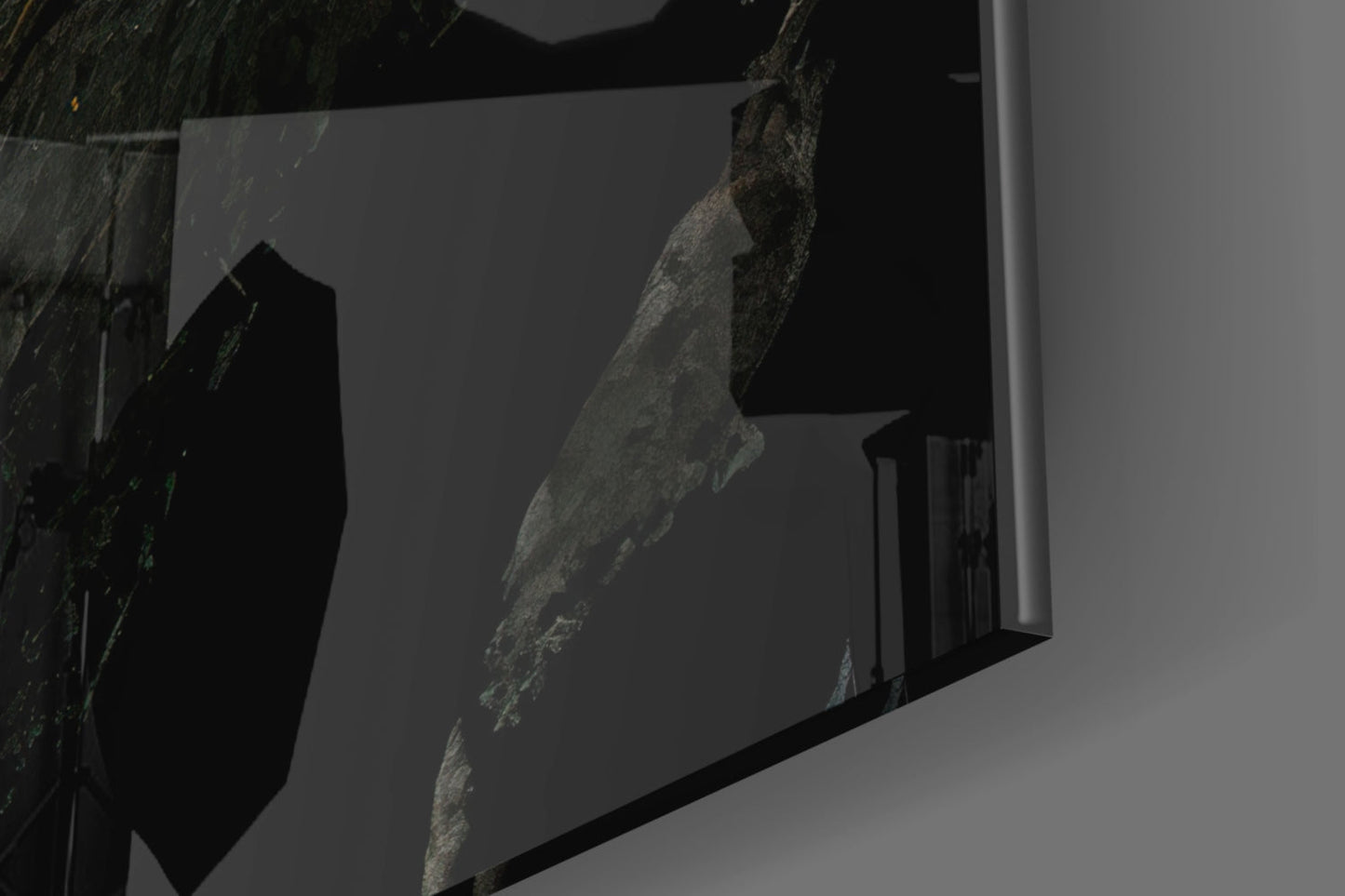 Slit Glass Wall Art