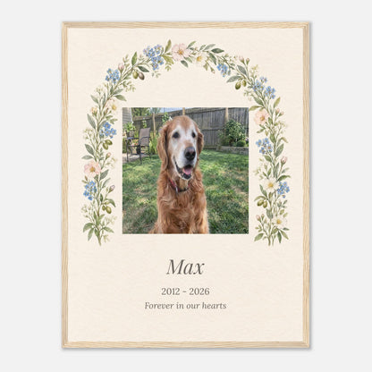 Framed pet memorial print in natural wood with a dog photo, name and years, a real product preview on a plain background