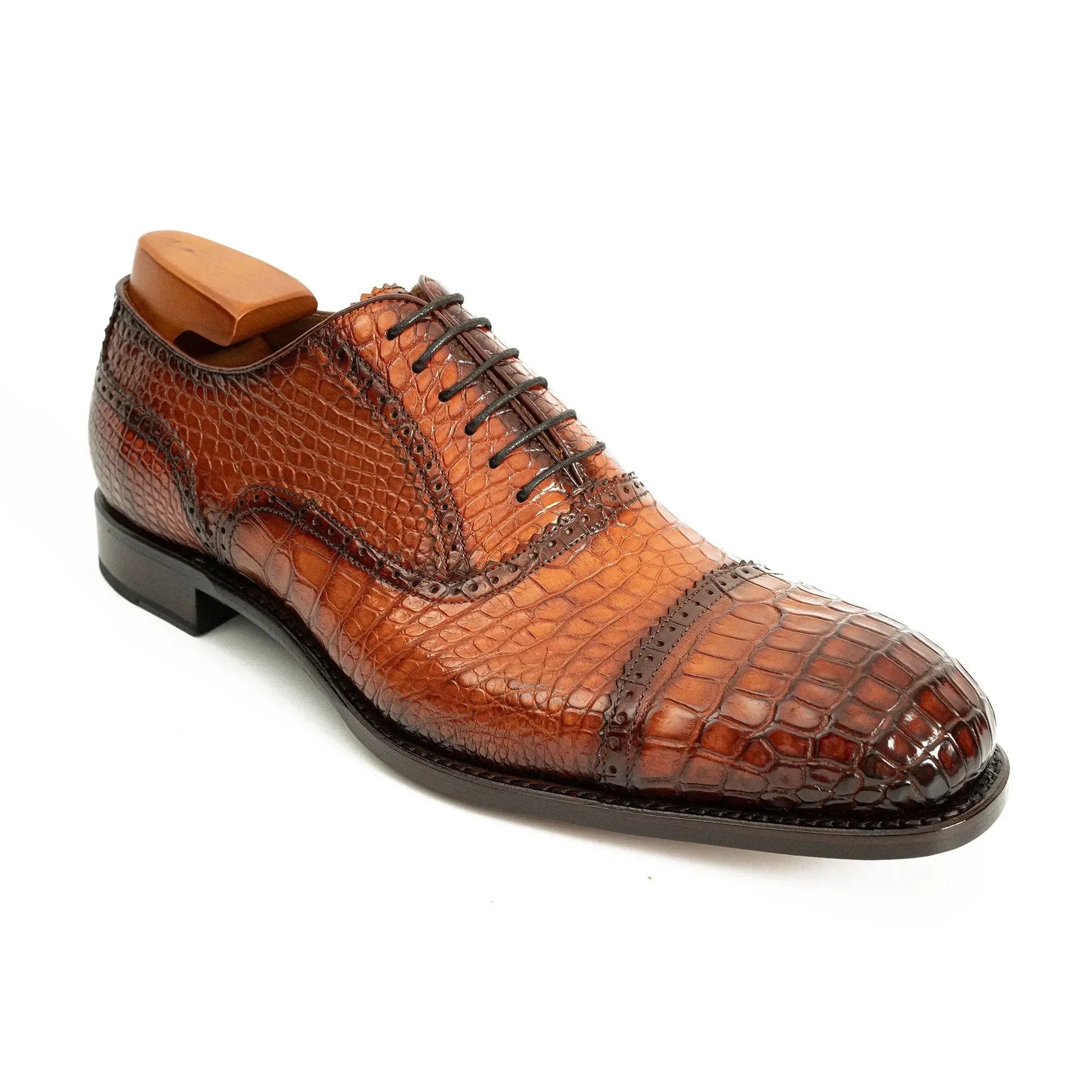 men’s alligator oxford shoes side view showing goodyear welt