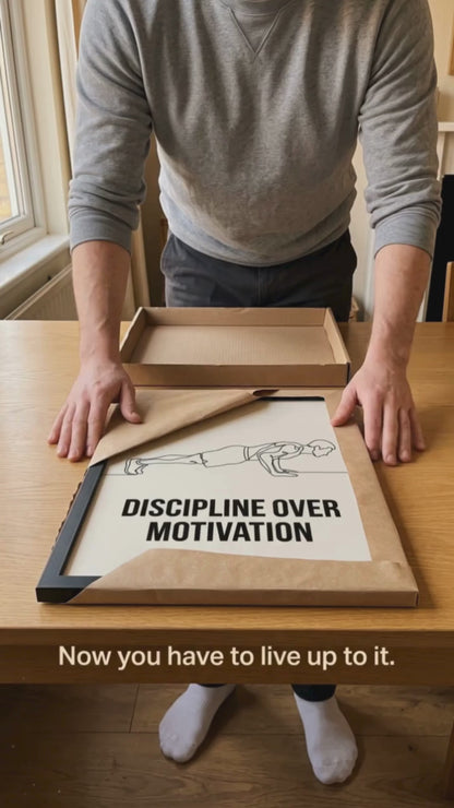 Poster 'Discipline boven motivatie' — Ingelijste minimalistische lijntekening