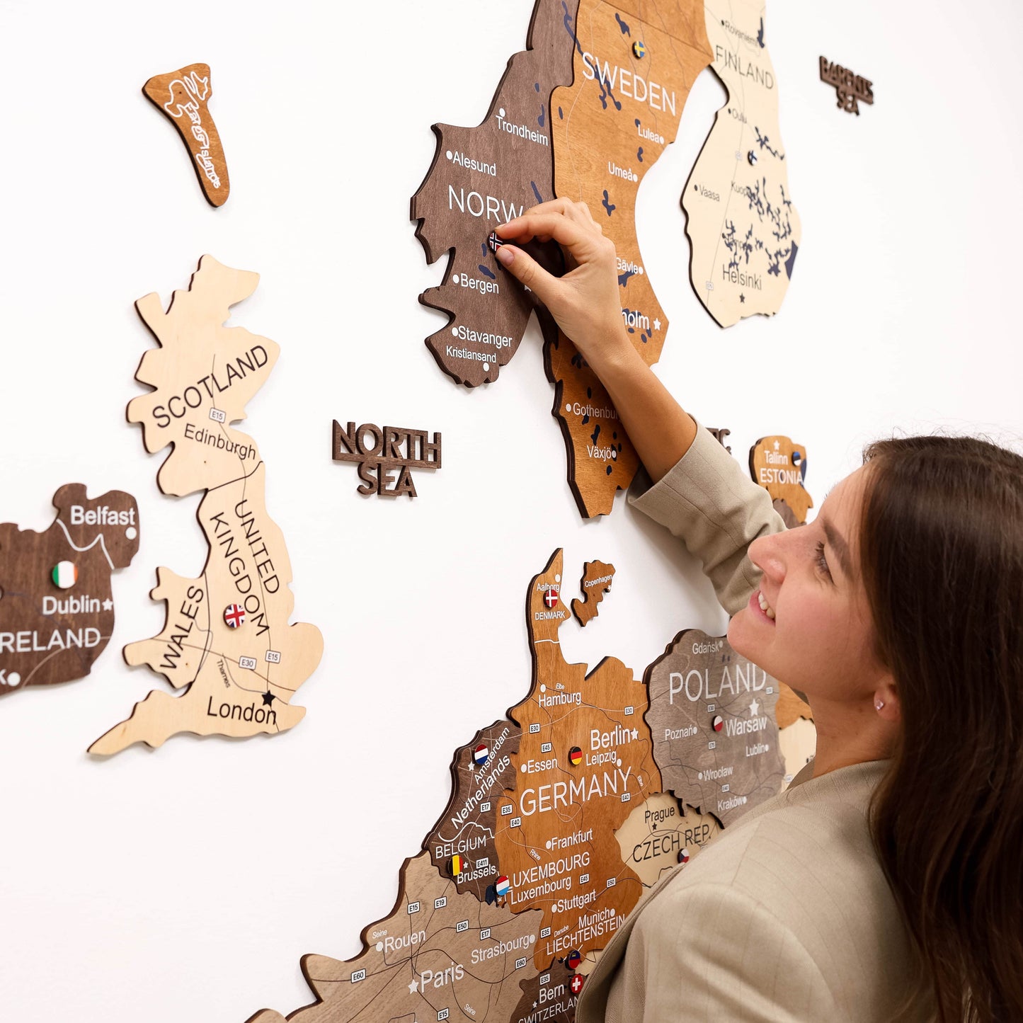 3D Wooden Europe Map Wall Art - Multicolor